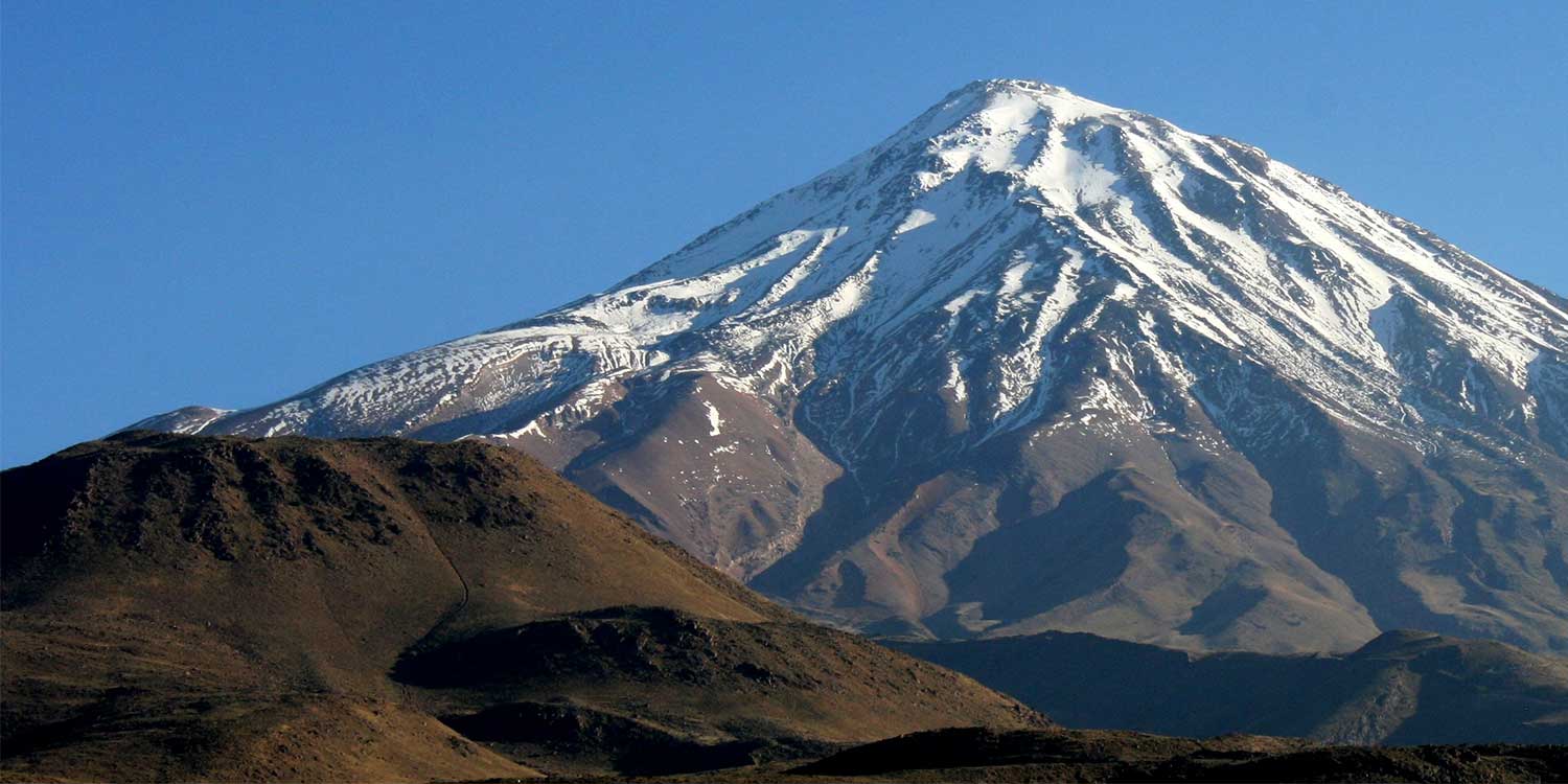 How long does it take to climb Damavand?
