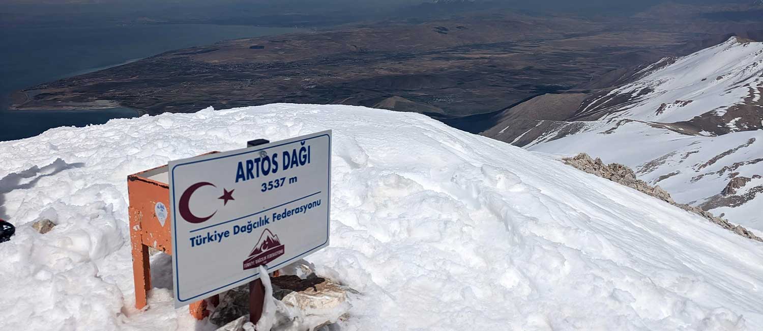 Ski Tour Ararat