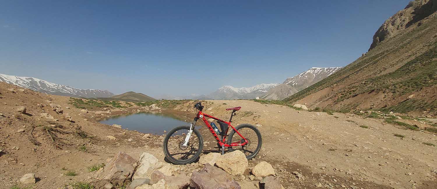 biking Lar national park