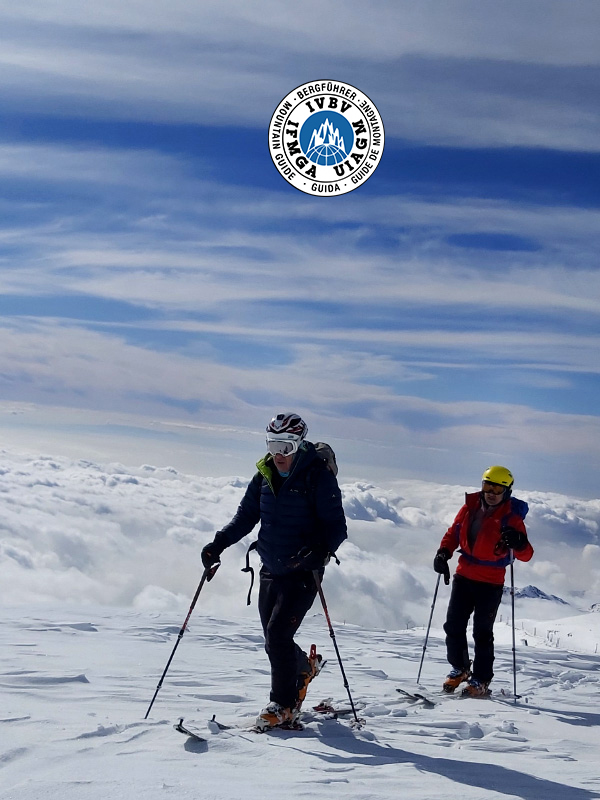 Skier au volcan Damavand